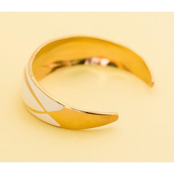 Vintage Gold Tone Cuff Bracelet 7.85 Inches by Avon i15 - Picture 3 of 4